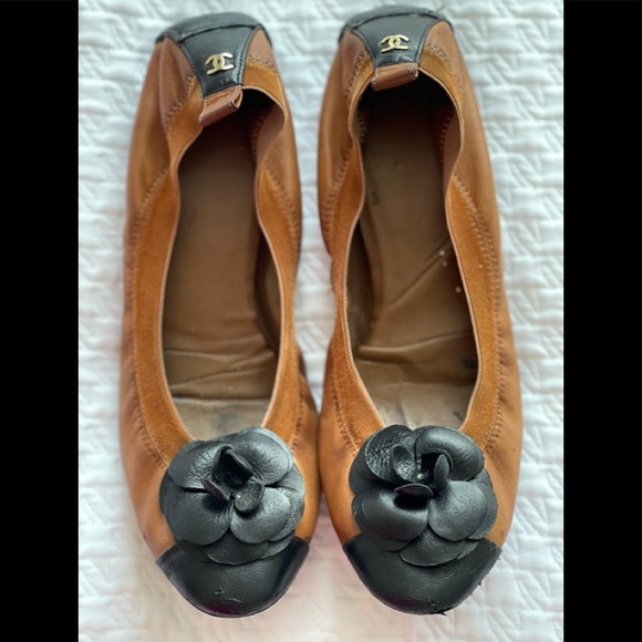 CHANEL Stretch Spirit Interlocking CC Logo Flats - Picture 1 of 12